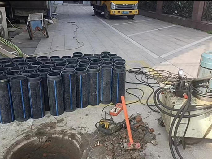 永平PE置换管厂家 DN315置换管 非开挖管短管置换